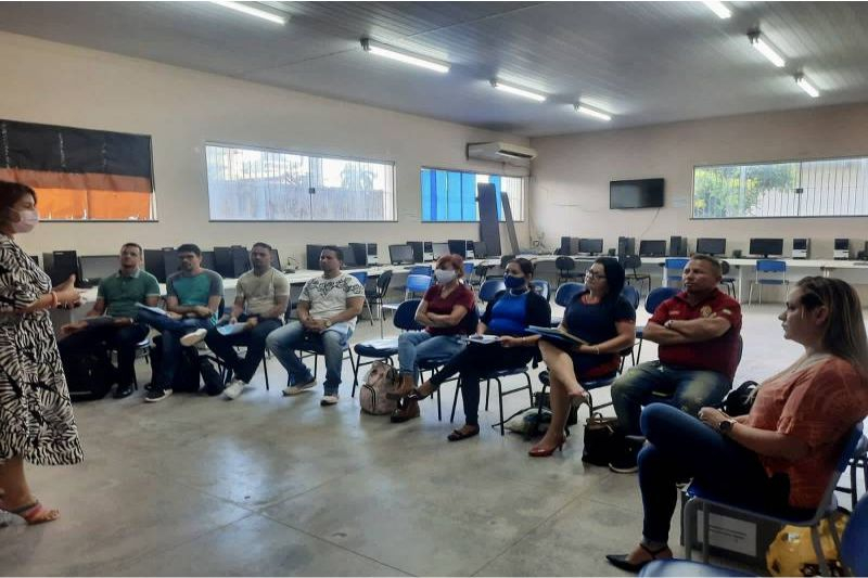 Foto: Professores participam de encontro formativo sobre a socioeducação de adolescentes em Marabá