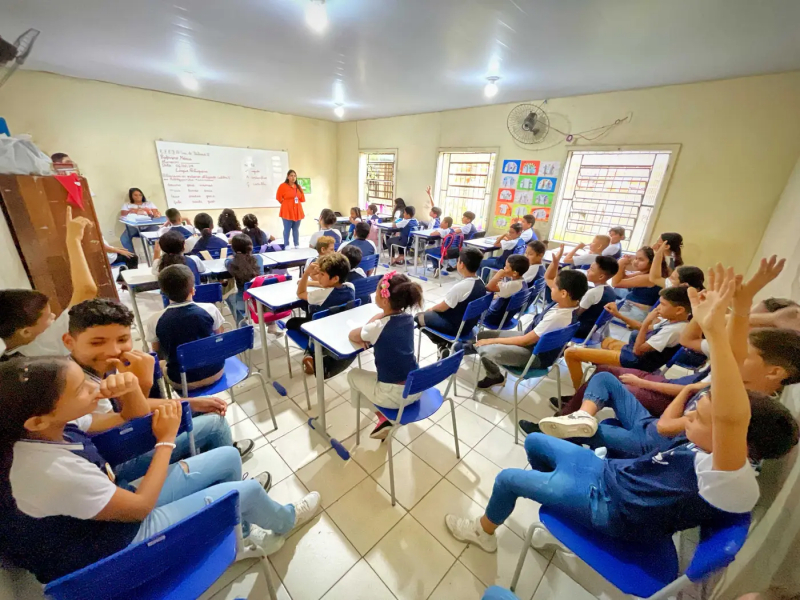 Foto: Alunos de escola estadual participam de palestra sobre prevenção à gravidez na adolescência