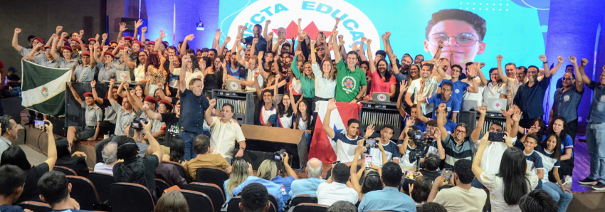 Foto: Governo do Pará entrega notebooks para escolas estaduais de Marabá