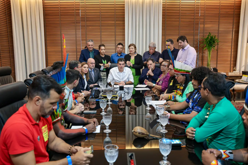 Foto: Governo do Pará, Sintepp e lideranças indígenas firmam acordo para encerrar manifestações