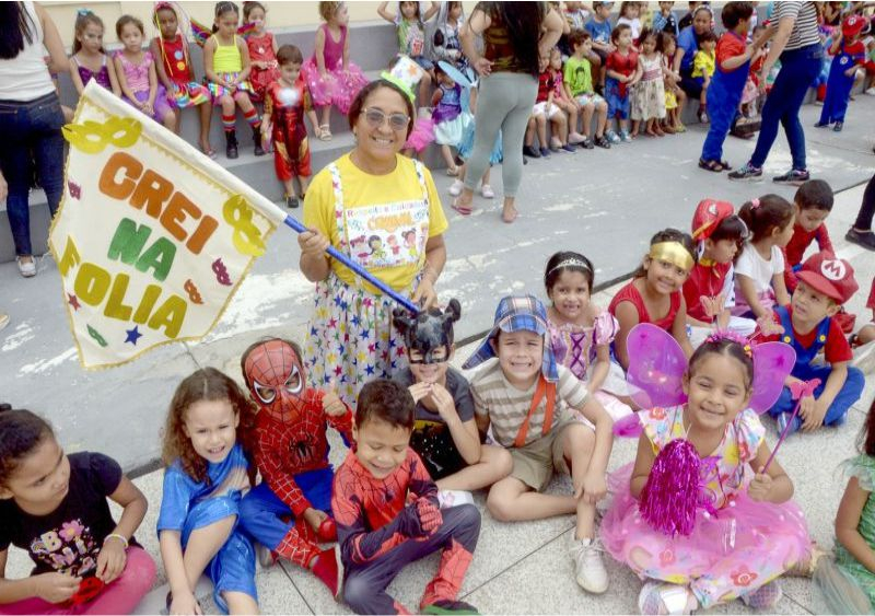 Foto: Creche Orlando Bitar tem desfile de fantasias e brincadeiras em Bailinho de Carnaval