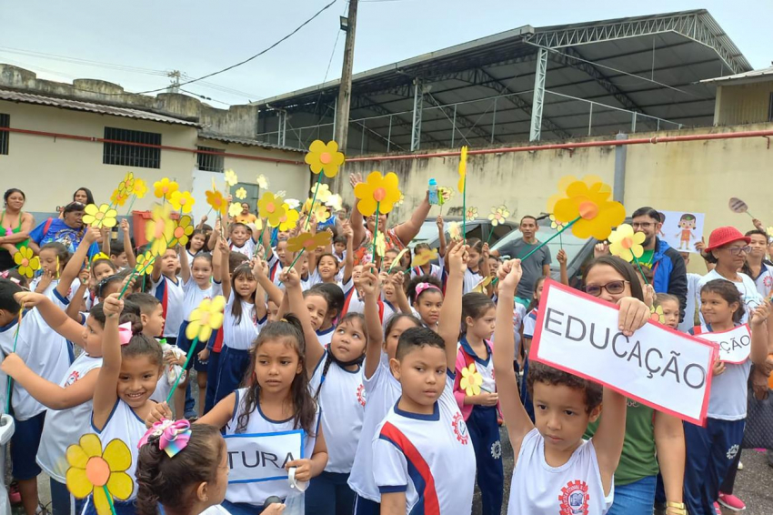 Foto: Crianças da rede estadual participam de atividades sobre 'Maio Laranja'