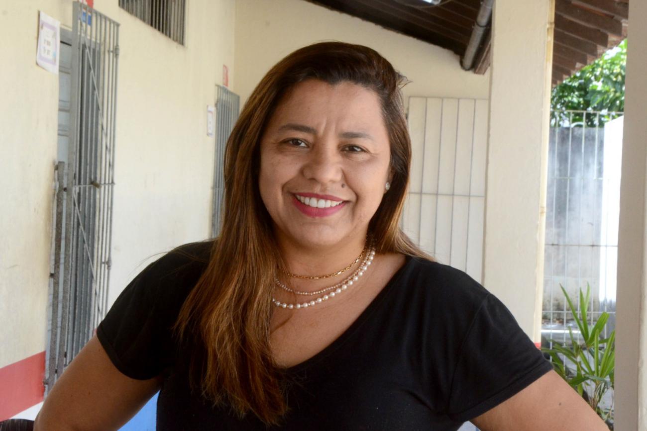 Rosa Teixeira, diretora da E.E.E.F.M Maria de Nazaré Marques Rios - Foto: Eliseu Dias / Ascom Seduc